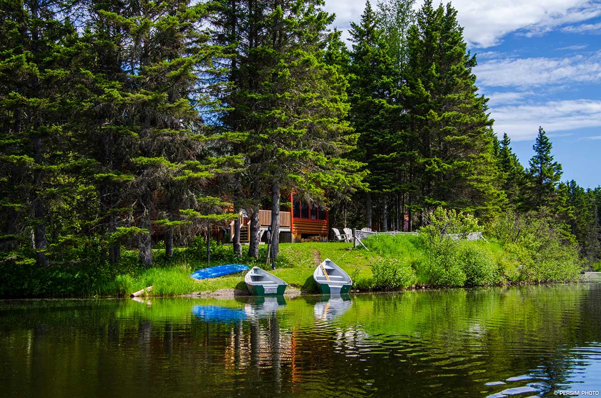 Location d'embarcations, de moteurs, de planches à pagaie, de kayaks et de vélos. Sépaq - location d'embarcations